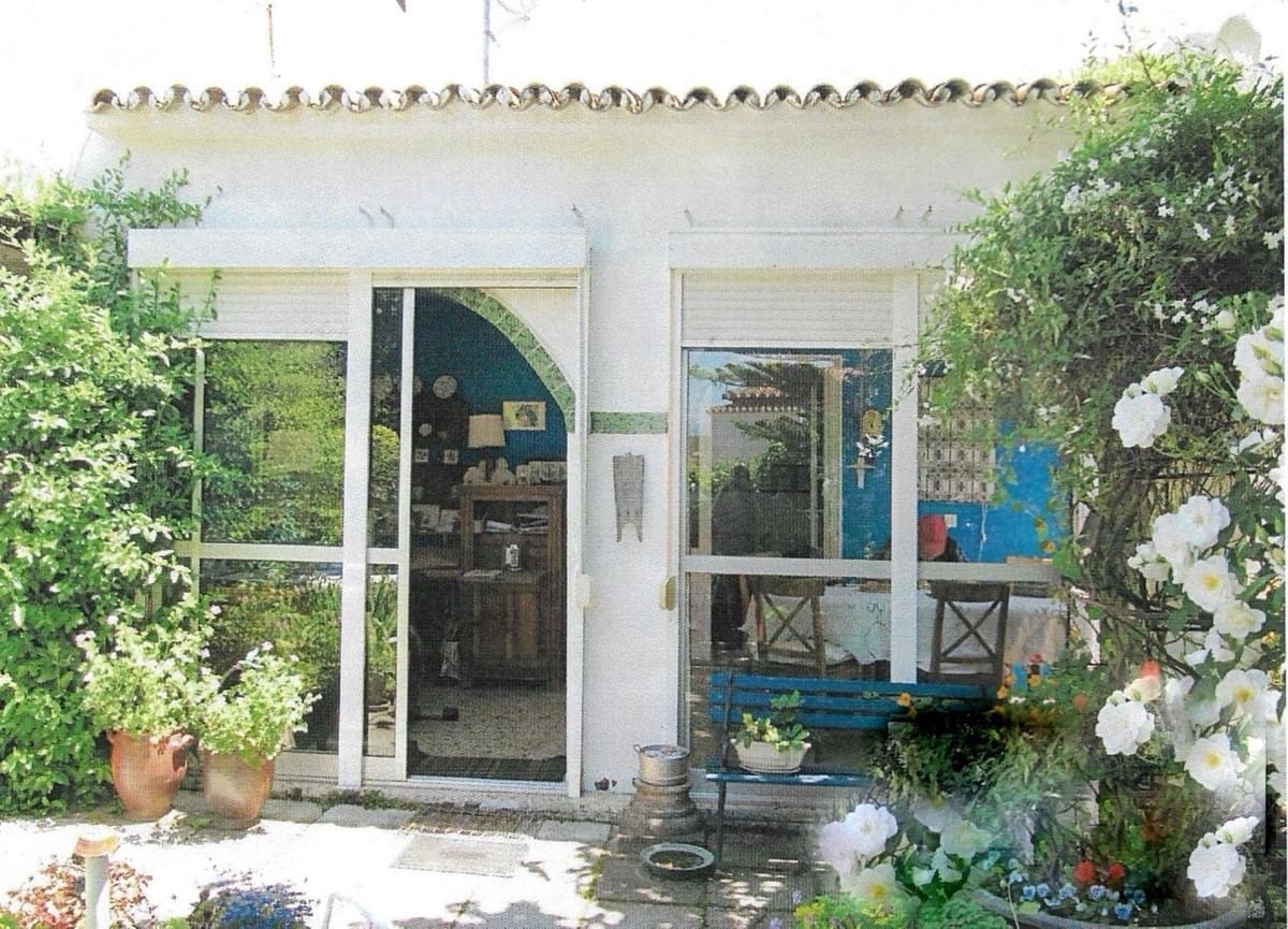 3 makuuhuone Huvila myytävänä paikassa Alhaurin el Grande mukana uima-altaan 
autotalli - 264 000 € (Ref: 9383765)