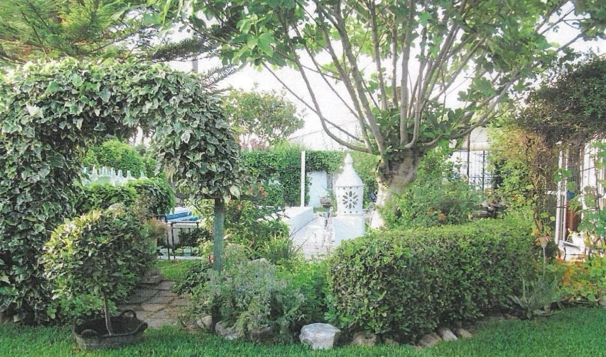 3 makuuhuone Huvila myytävänä paikassa Alhaurin el Grande mukana uima-altaan 
autotalli - 264 000 € (Ref: 9383765)