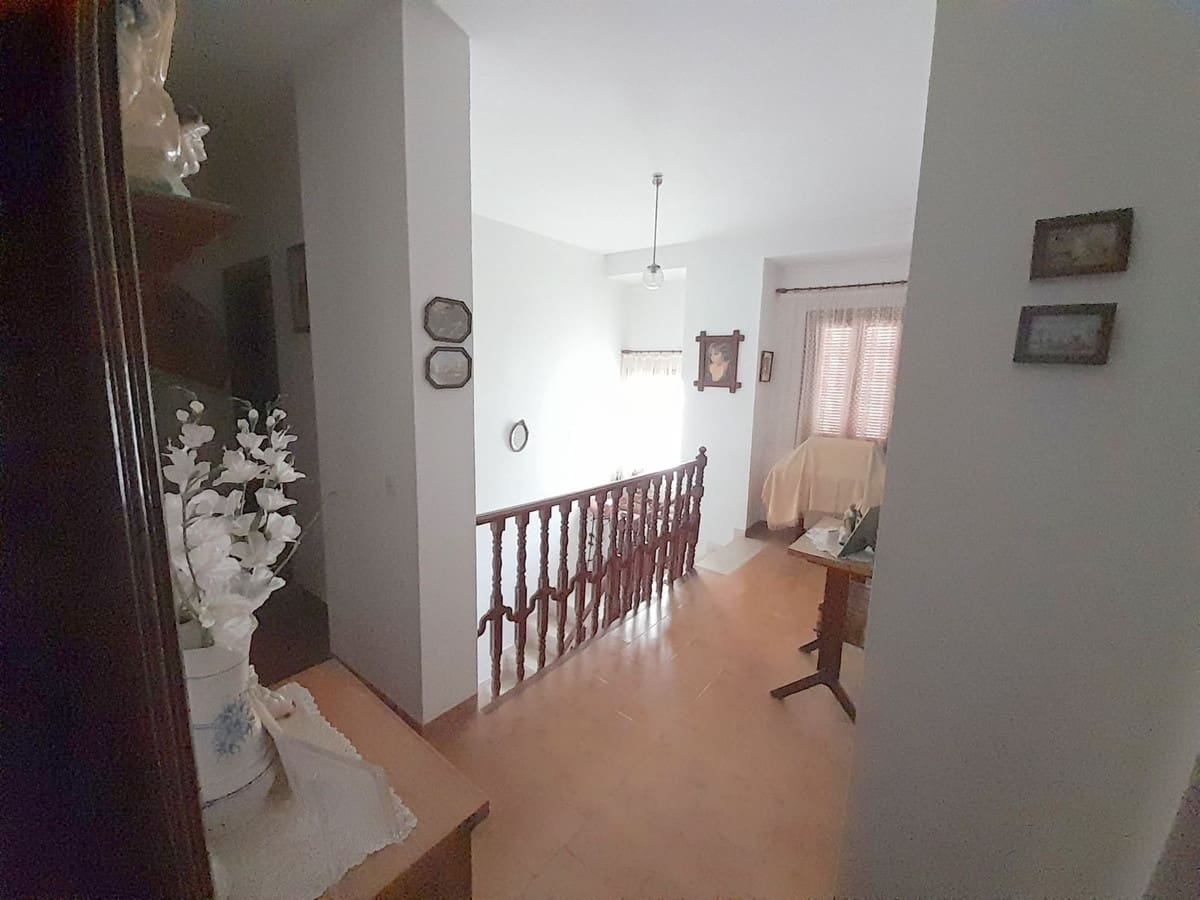 6 quarto Casa em Banda para venda em Villanueva del Rosario com garagem - 279 000 € (Ref: 9442834)