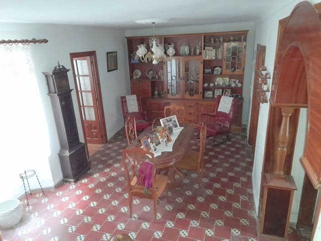 6 quarto Casa em Banda para venda em Villanueva del Rosario com garagem - 279 000 € (Ref: 9442834)