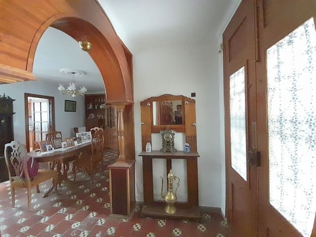 Casa de 6 habitaciones en Villanueva del Rosario en venta con garaje - 279.000 € (Ref: 9442834)