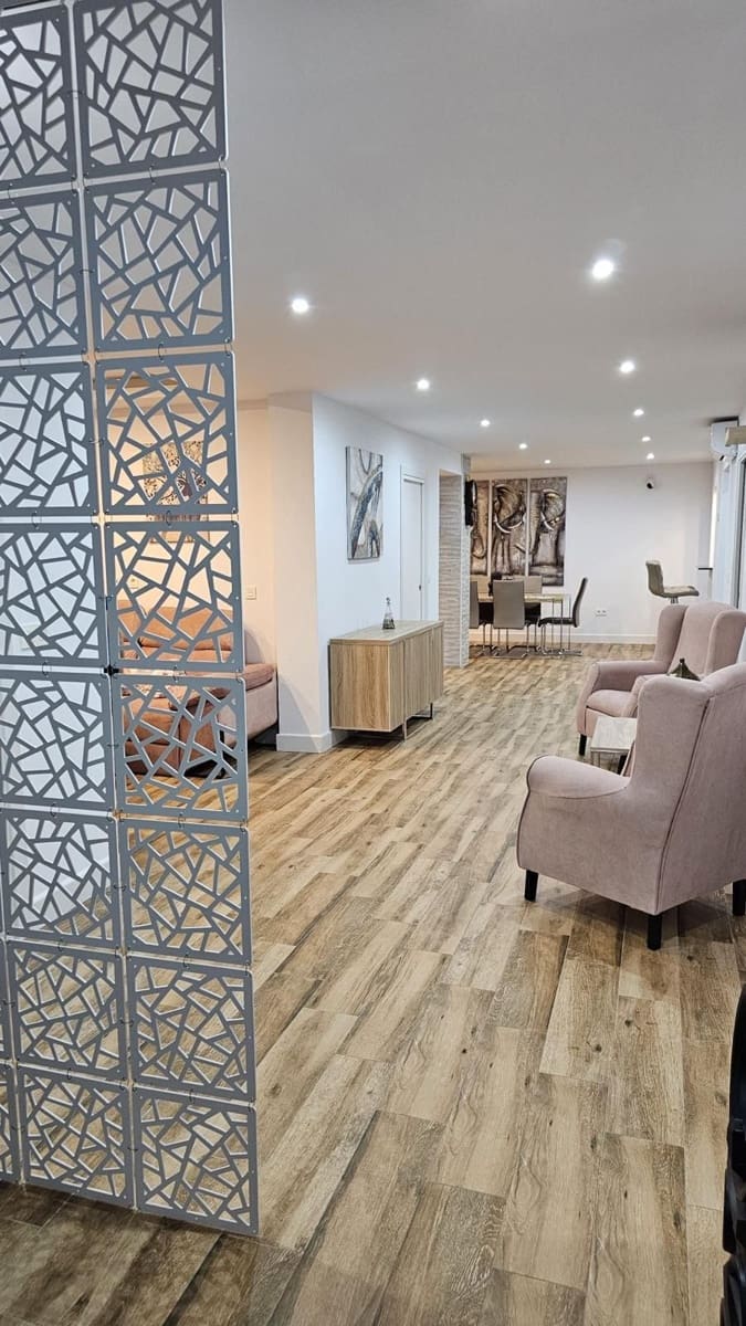 2 Zimmer Apartment zu verkaufen in Coin - 265.000 € (Ref: 9447177)