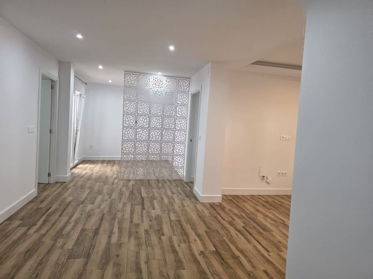 2 bedroom Apartment for sale in Coin - € 265,000 (Ref: 9447177)