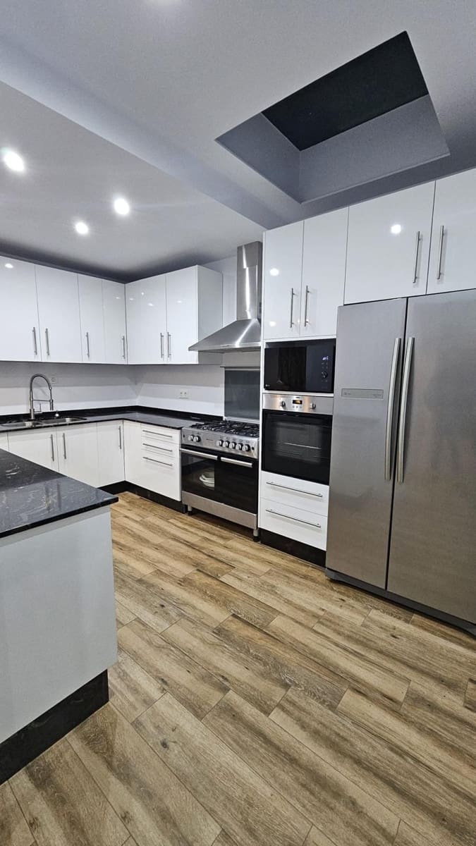 2 bedroom Apartment for sale in Coin - € 265,000 (Ref: 9447177)