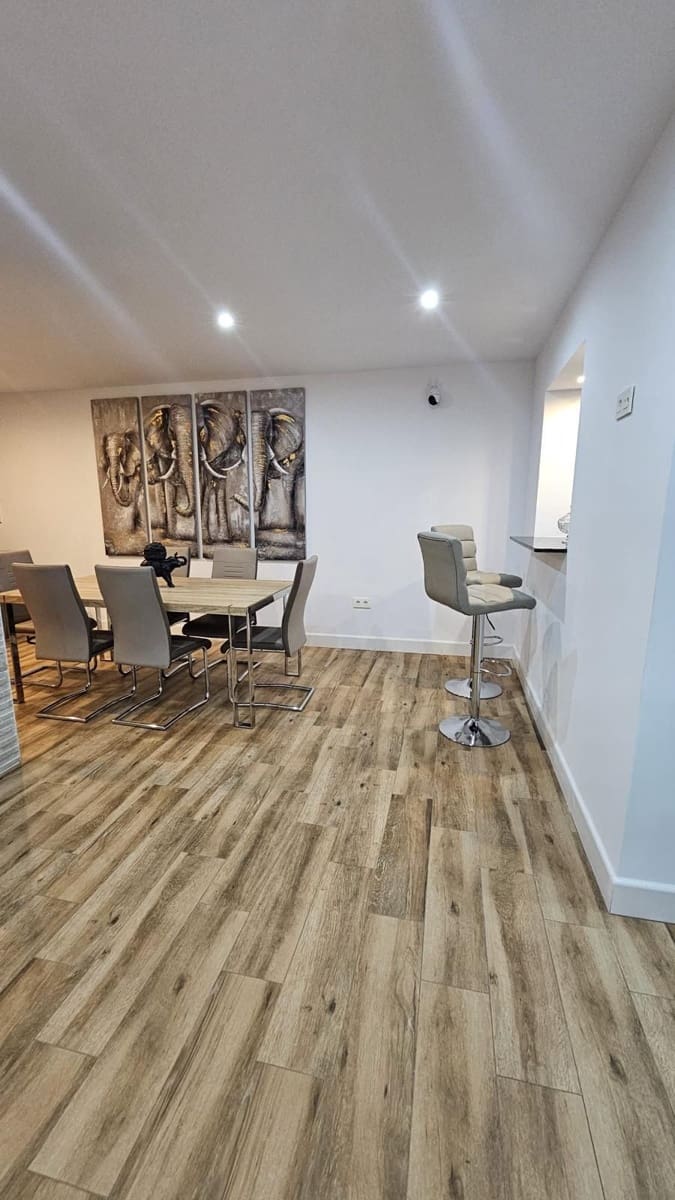 2 bedroom Apartment for sale in Coin - € 265,000 (Ref: 9447177)