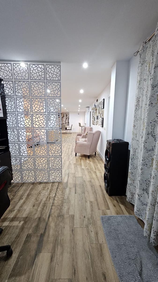 2 bedroom Apartment for sale in Coin - € 265,000 (Ref: 9447177)