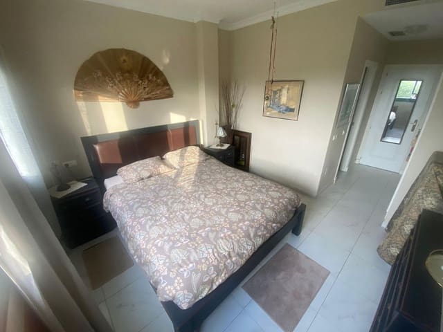 2 chambre Appartement à vendre à Alhaurín Golf, Alhaurín el Grande avec piscine garage - 275 000 € (Ref: 9450854)