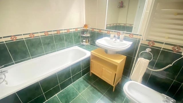 2 chambre Appartement à vendre à Alhaurín Golf, Alhaurín el Grande avec piscine garage - 275 000 € (Ref: 9450854)