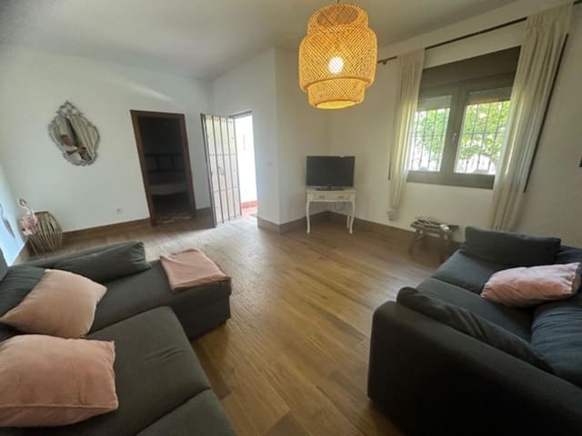 Chalet de 3 habitaciones en Fuente de Piedra en venta con piscina garaje - 250.000 € (Ref: 9465910)