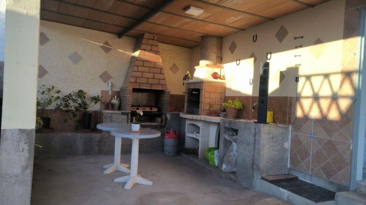 4 slaapkamer Finca/Landhuis te koop in Gibralgalia met zwembad garage - € 332.500 (Ref: 9481538)