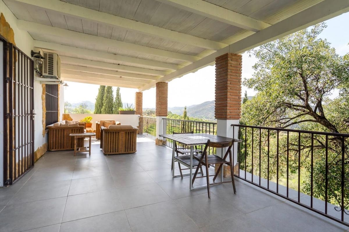 3 bedroom Finca/Country House for sale in Coin with garage - € 597,000 (Ref: 9483593)