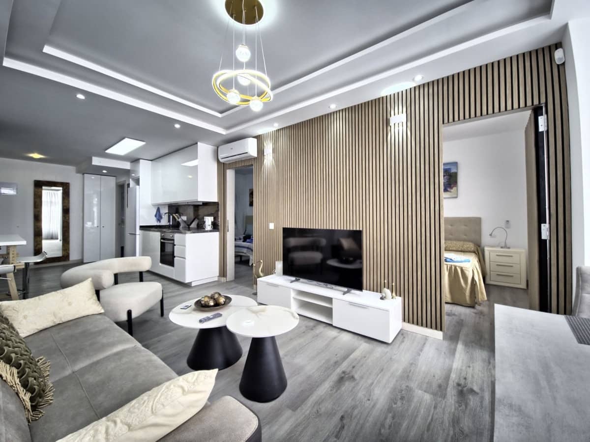 2 bedroom Apartment for sale in Marbella with pool - € 499,000 (Ref: 9485431)