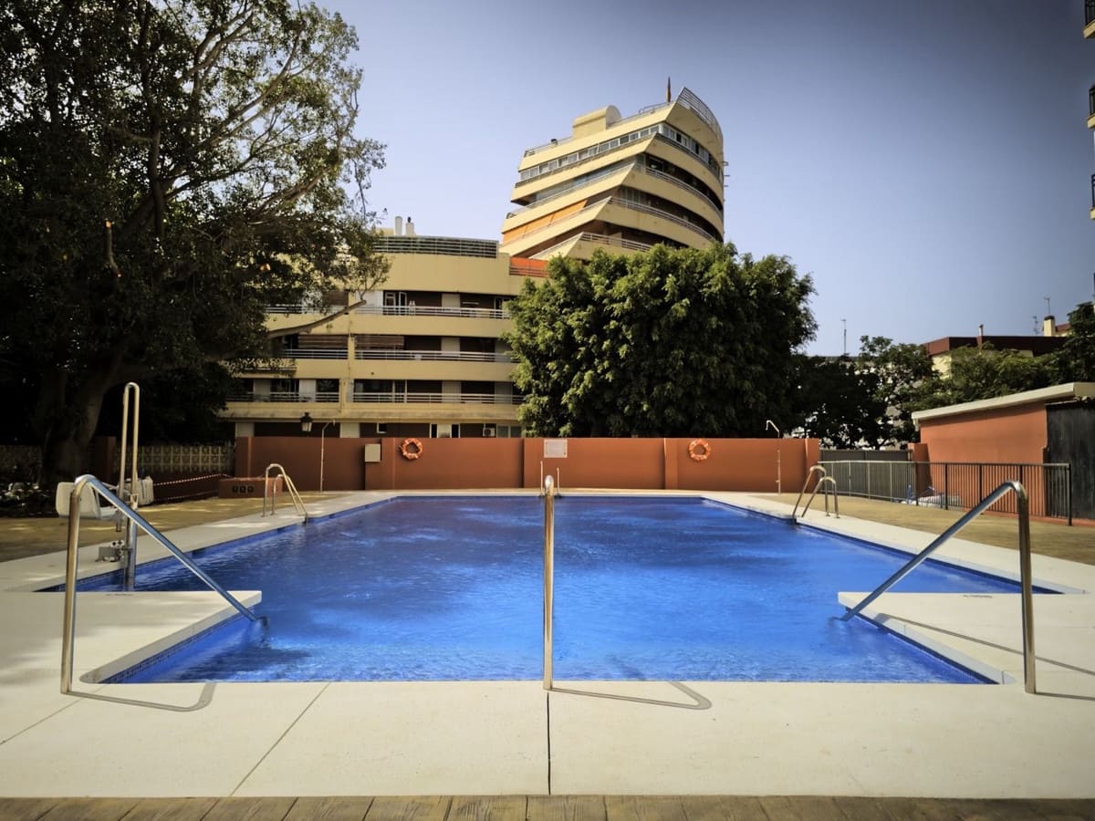2 bedroom Apartment for sale in Marbella with pool - € 499,000 (Ref: 9485431)