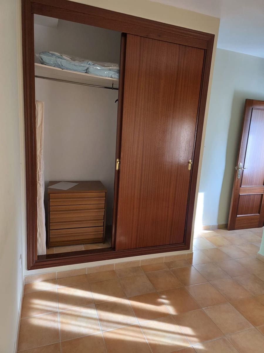 3 bedroom Townhouse for sale in Coin with garage - € 255,000 (Ref: 9488516)