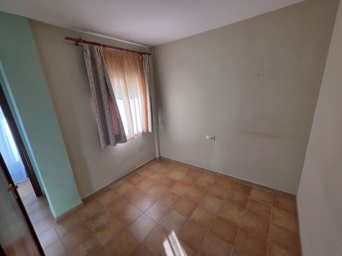 3 soverom Hus til salgs i Coin med garasje - € 255 000 (Ref: 9488516)