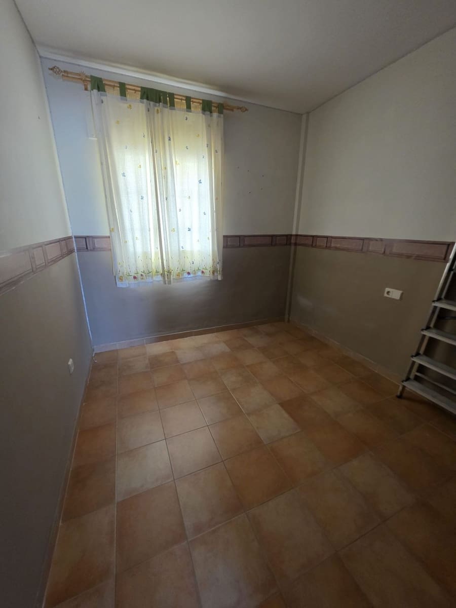 3 soverom Hus til salgs i Coin med garasje - € 255 000 (Ref: 9488516)