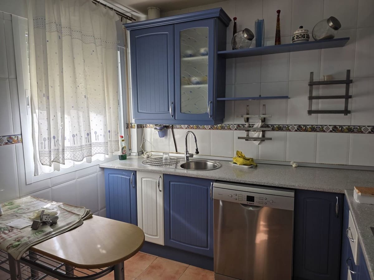 3 soverom Hus til salgs i Coin med garasje - € 255 000 (Ref: 9488516)