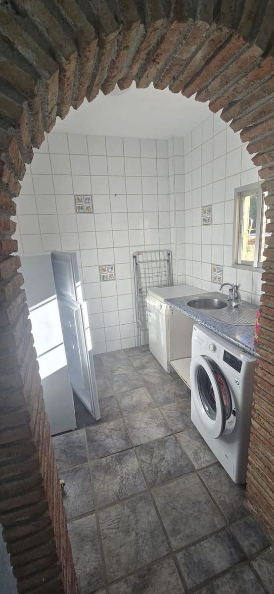 5 bedroom Hotel for sale in Alhaurin el Grande with pool garage - € 485,000 (Ref: 9596849)