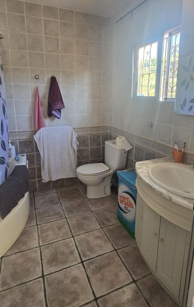 5 bedroom Villa for sale in Alhaurin el Grande with pool garage - € 550,000 (Ref: 9596850)