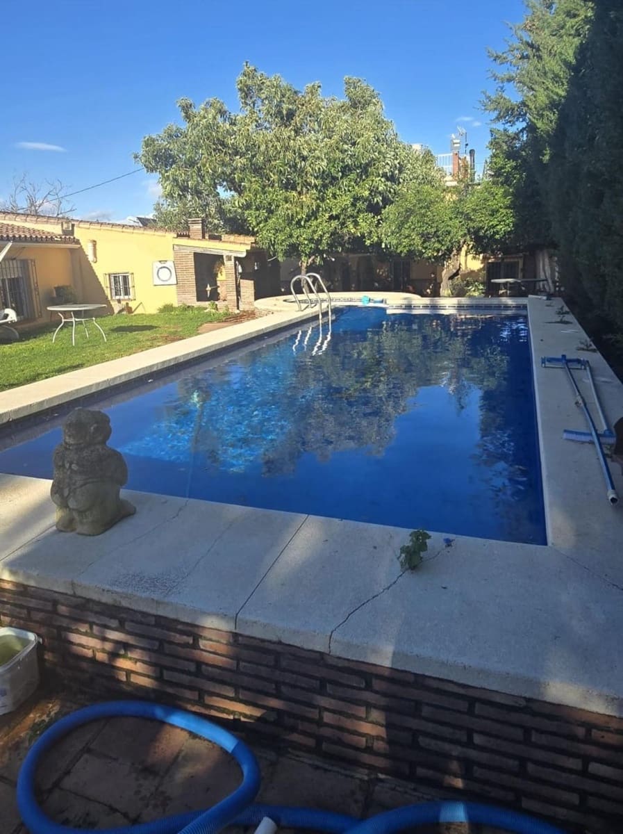 5 bedroom Villa for sale in Alhaurin el Grande with pool garage - € 550,000 (Ref: 9596850)