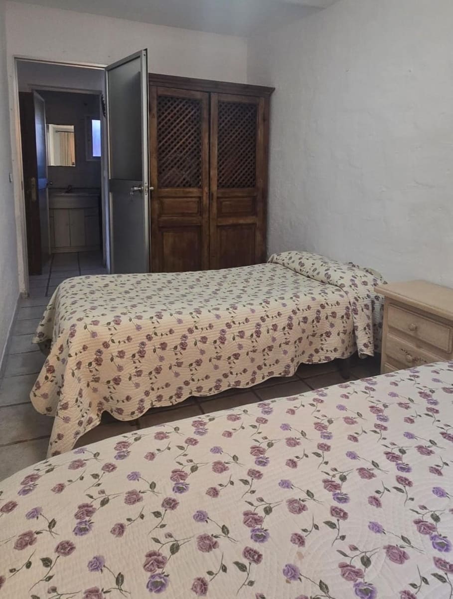 5 bedroom Villa for sale in Alhaurin el Grande with pool garage - € 485,000 (Ref: 9596850)