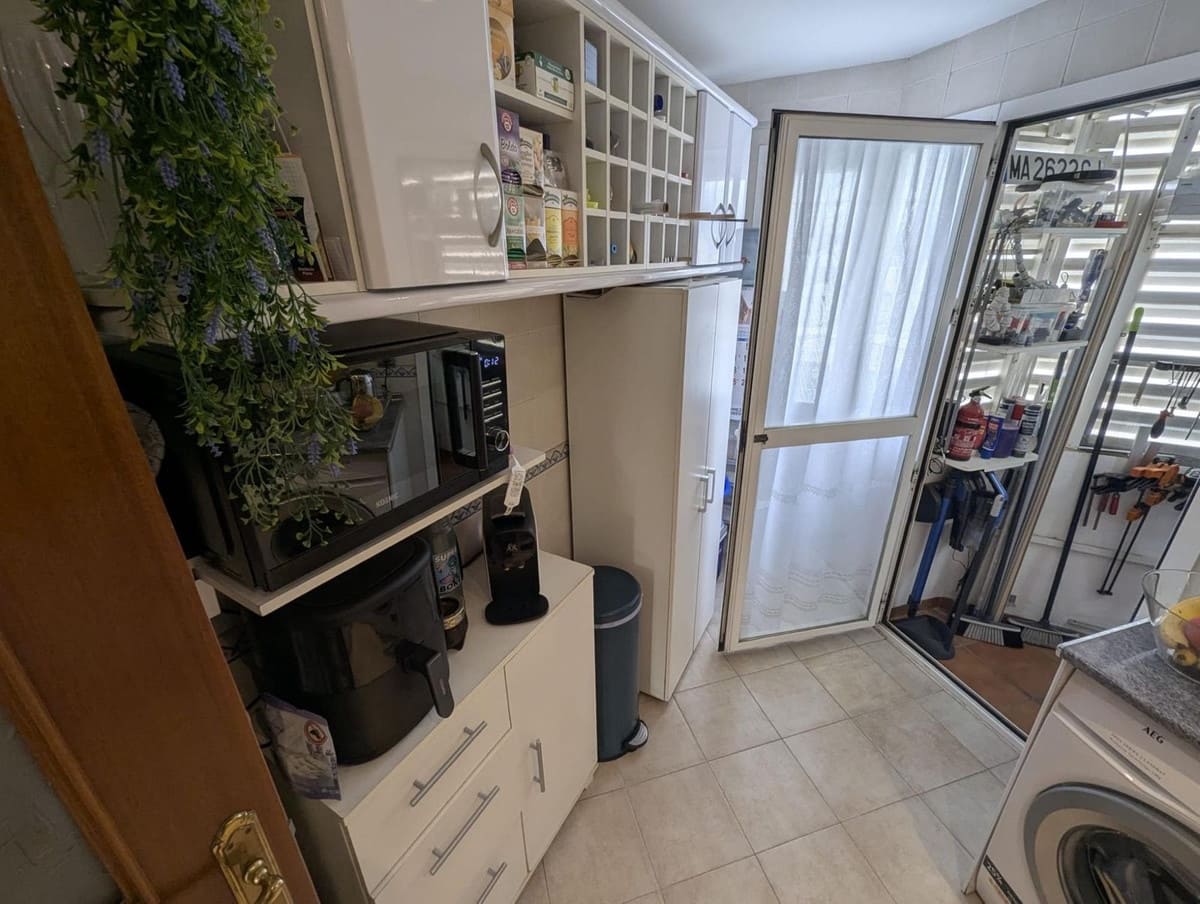 2 slaapkamer Appartement te koop in Nueva Andalucia - € 259.000 (Ref: 9640945)