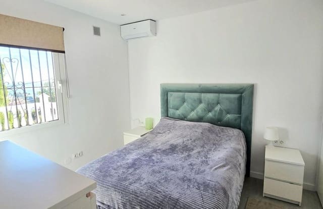 Chalet de 4 habitaciones en Fuengirola en venta con piscina garaje - 1.200.000 € (Ref: 9640946)