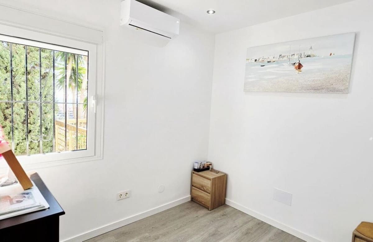 4 soveværelse Villa til salg i Fuengirola med swimmingpool garage - € 1.200.000 (Ref: 9640946)