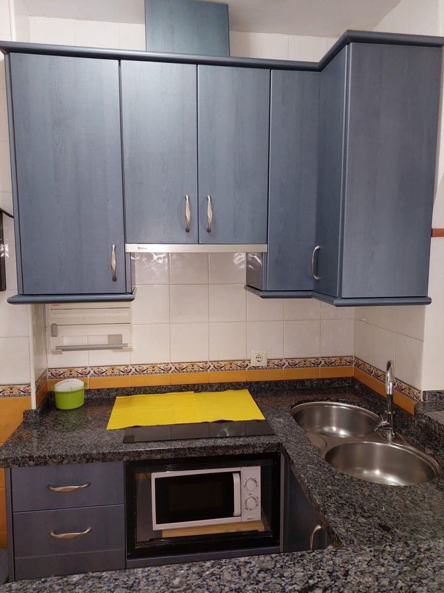 4 slaapkamer Commercieel te koop in Monda - € 299.000 (Ref: 9650624)