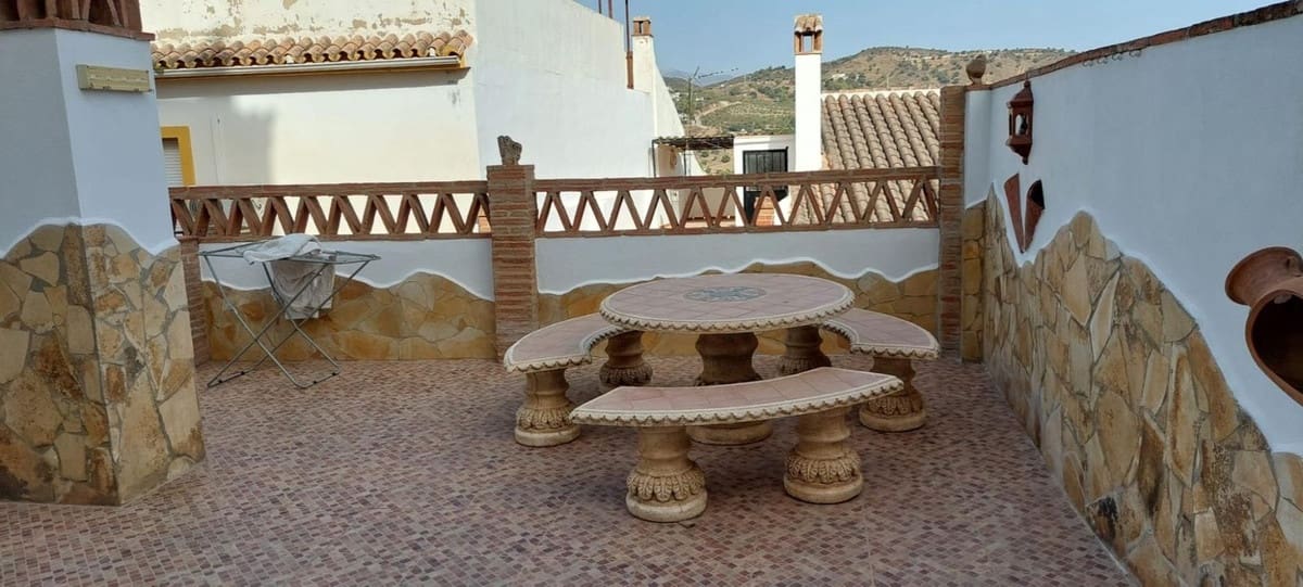 4 slaapkamer Commercieel te koop in Monda - € 299.000 (Ref: 9650624)