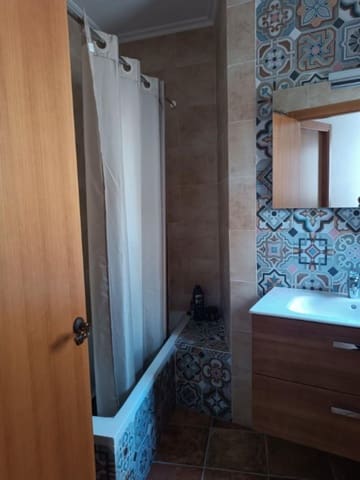 5 bedroom Semi-detached Villa for sale in Guaro - € 299,000 (Ref: 9665378)