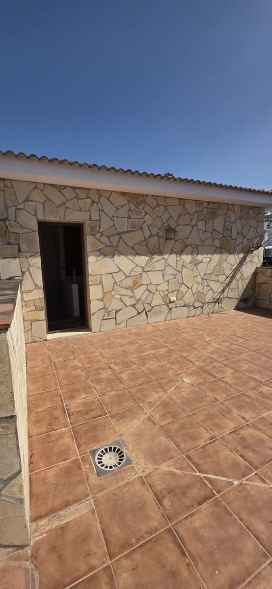 5 sypialnia Dom blizniak na sprzedaż w Guaro - 299 000 € (Ref: 9665378)