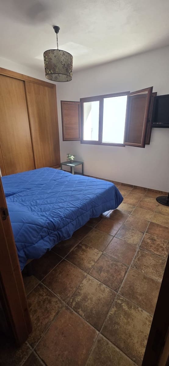 5 sypialnia Dom blizniak na sprzedaż w Guaro - 299 000 € (Ref: 9665378)