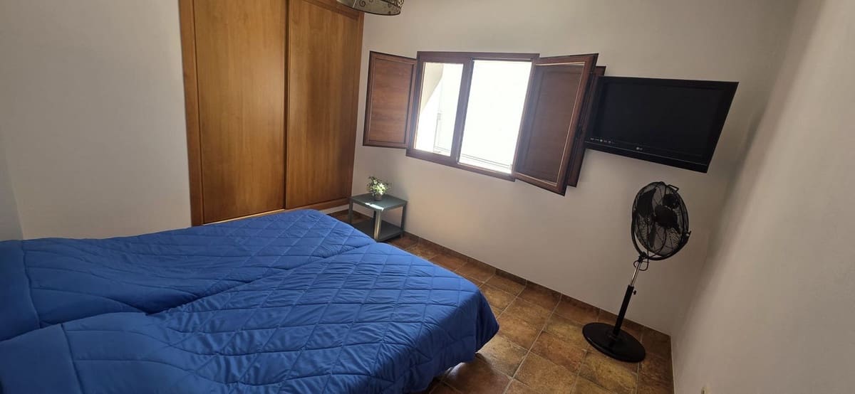 5 sypialnia Dom blizniak na sprzedaż w Guaro - 299 000 € (Ref: 9665378)