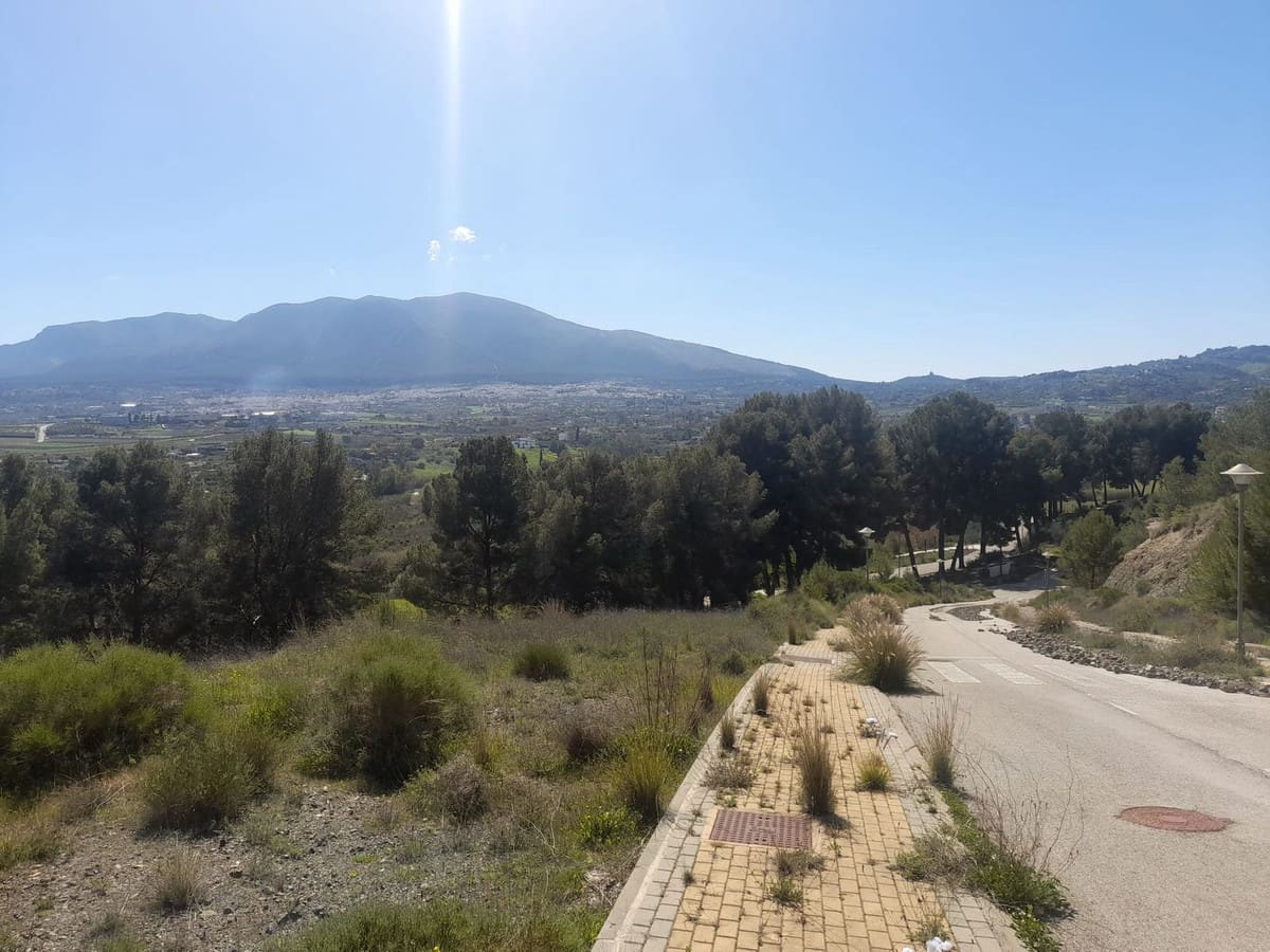 3 bedroom Villa for sale in Coin with pool garage - € 769,000 (Ref: 9667154)