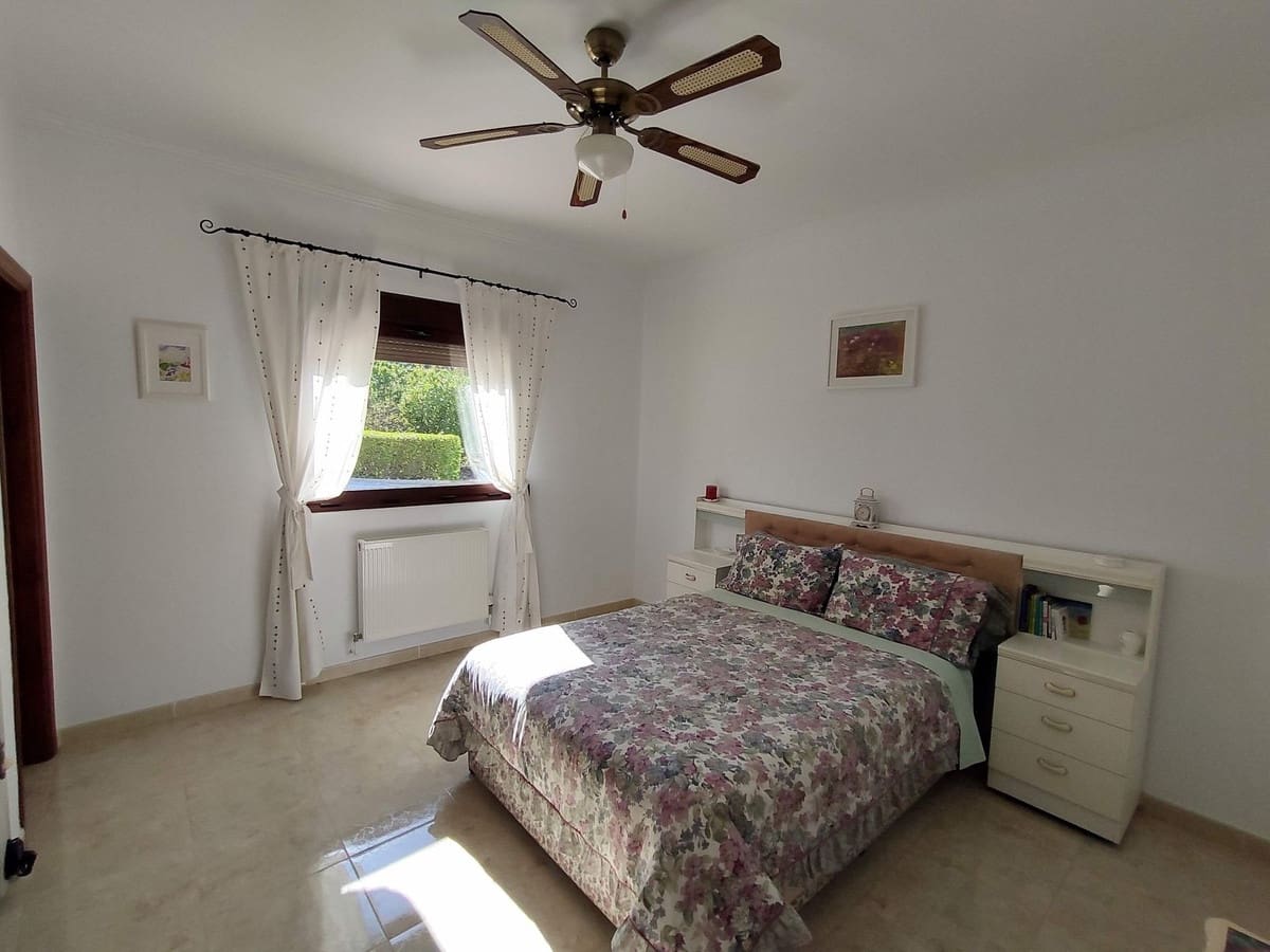 3 slaapkamer Villa te koop in Casarabonela met zwembad garage - € 660.000 (Ref: 9733753)