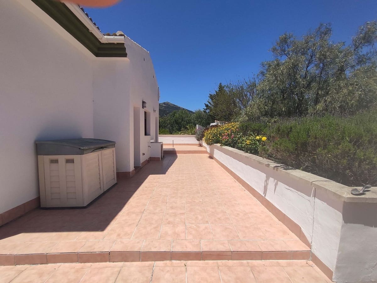 3 slaapkamer Villa te koop in Casarabonela met zwembad garage - € 660.000 (Ref: 9733753)