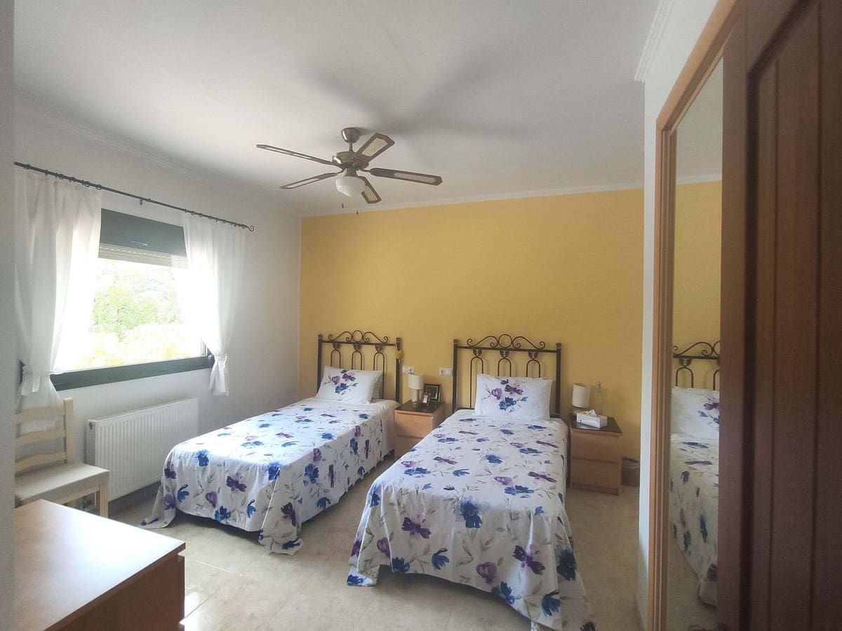 3 bedroom Villa for sale in Casarabonela with pool garage - € 660,000 (Ref: 9733753)