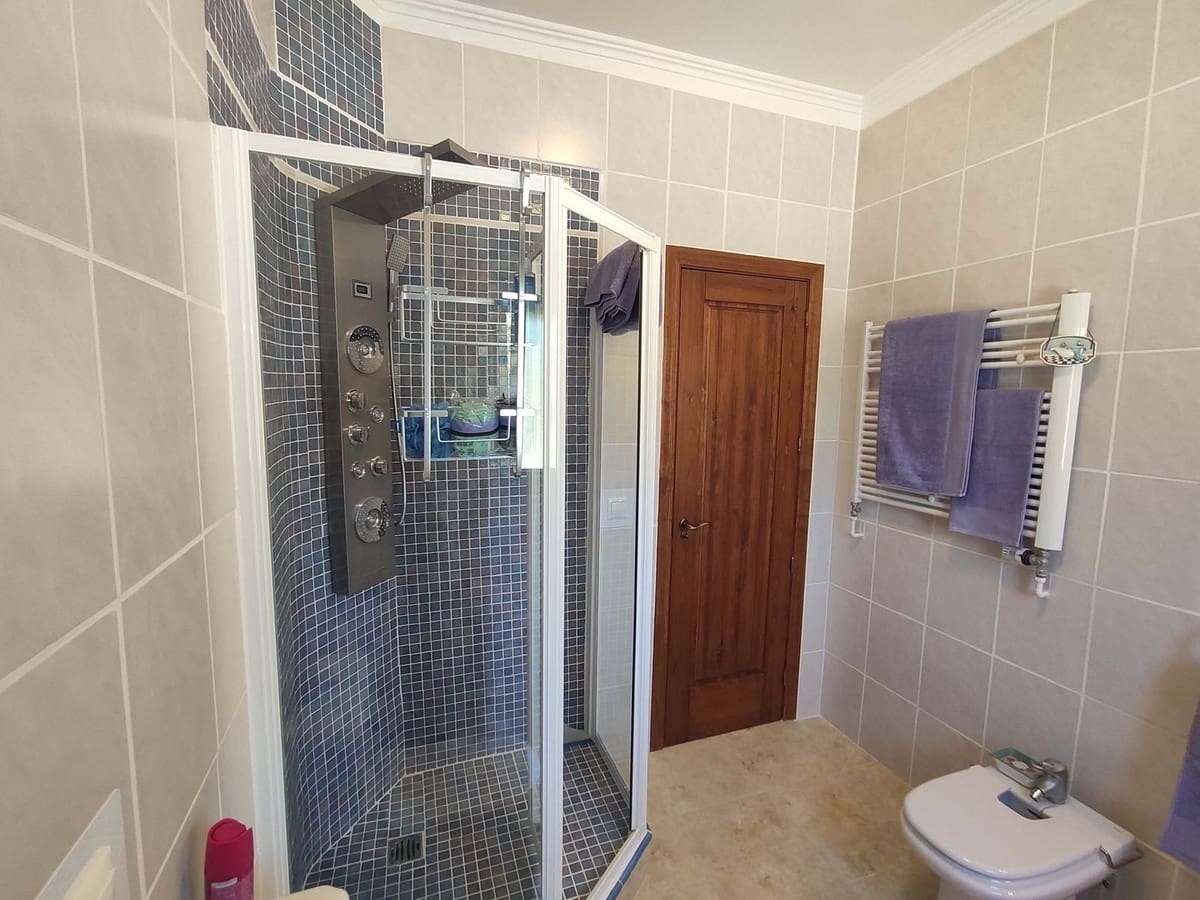 3 bedroom Villa for sale in Casarabonela with pool garage - € 660,000 (Ref: 9733753)