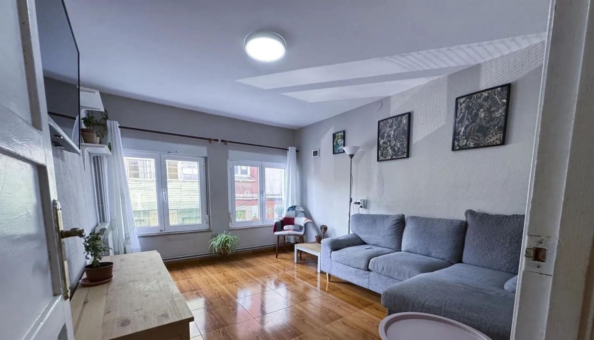 Casa de 4 habitaciones en Grado en venta - 120.000 € (Ref: 9733878)