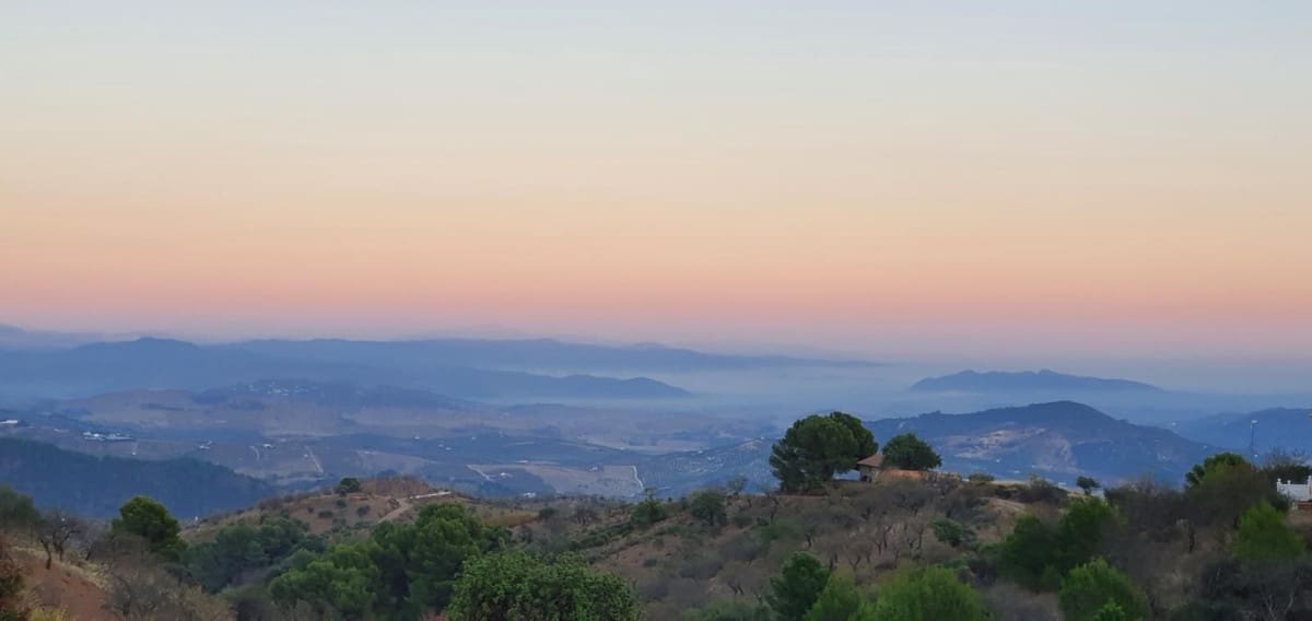 4 bedroom Finca/Country House for sale in Tolox with pool garage - € 365,000 (Ref: 9742982)