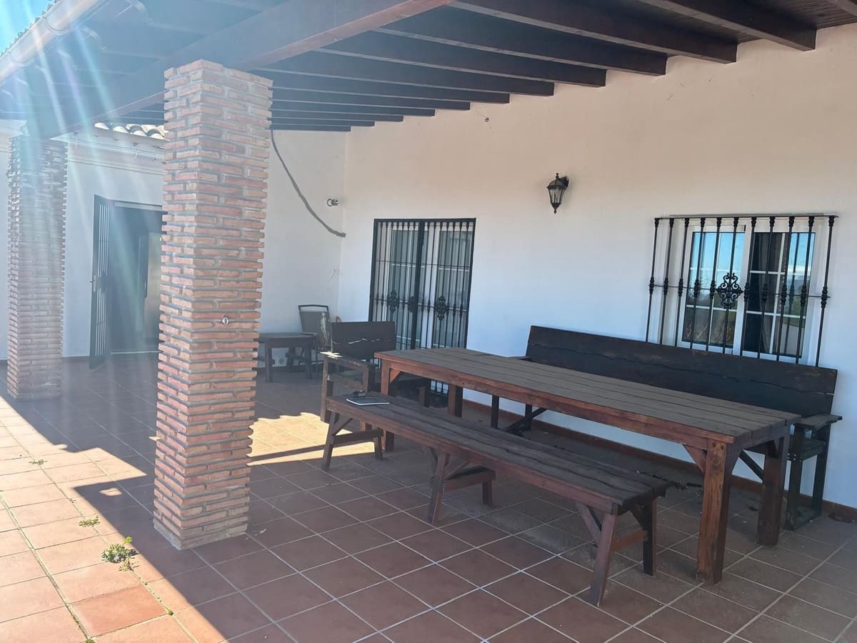 4 Zimmer Finca/Landgut zu verkaufen in Tolox mit Pool Garage - 370.000 € (Ref: 9742982)