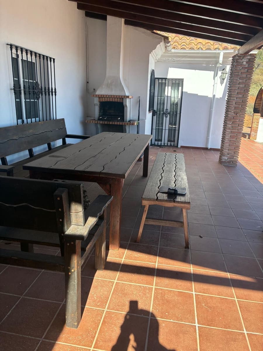 4 Zimmer Finca/Landgut zu verkaufen in Tolox mit Pool Garage - 370.000 € (Ref: 9742982)