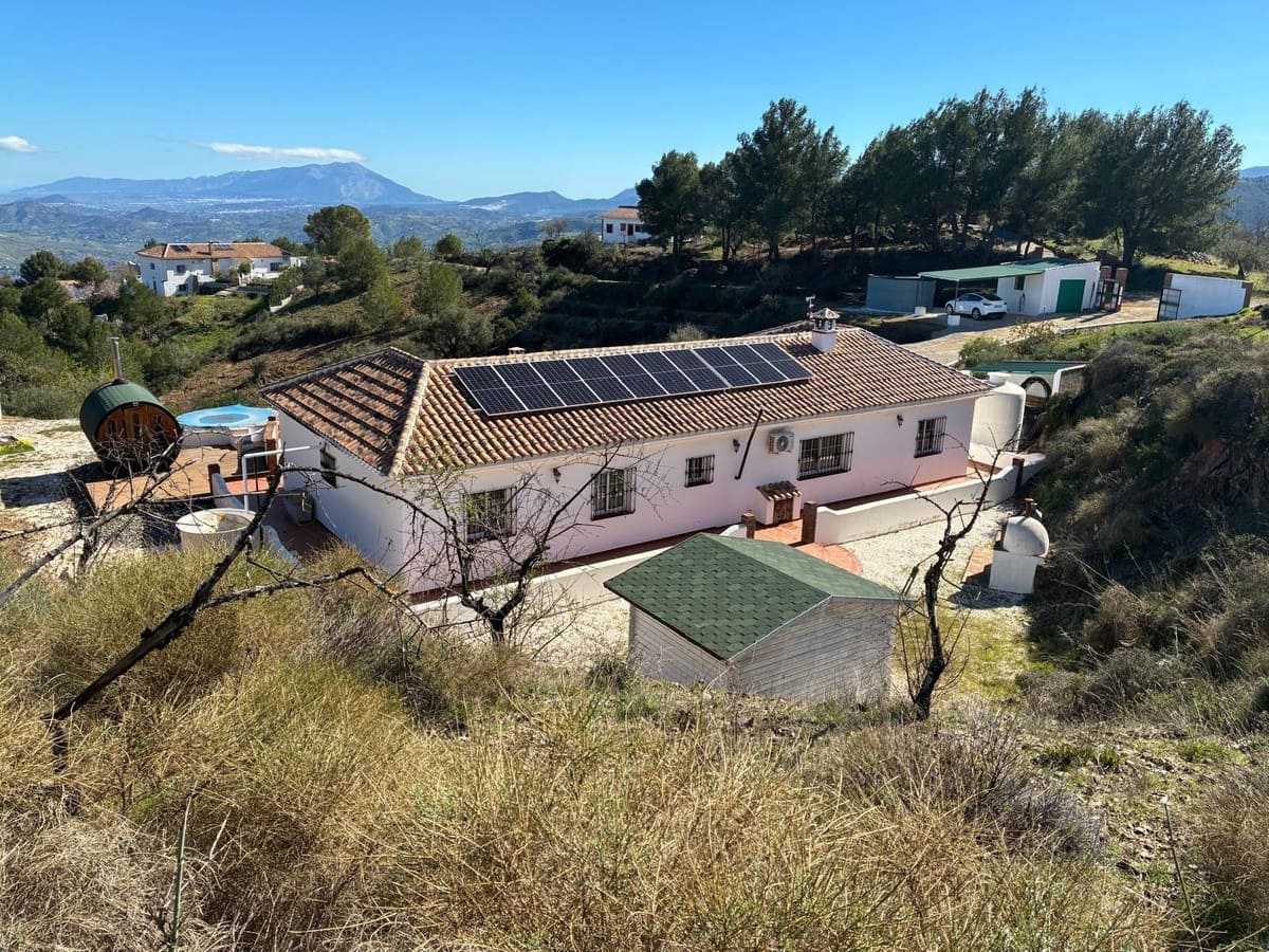 4 Zimmer Finca/Landgut zu verkaufen in Tolox mit Pool Garage - 370.000 € (Ref: 9742982)