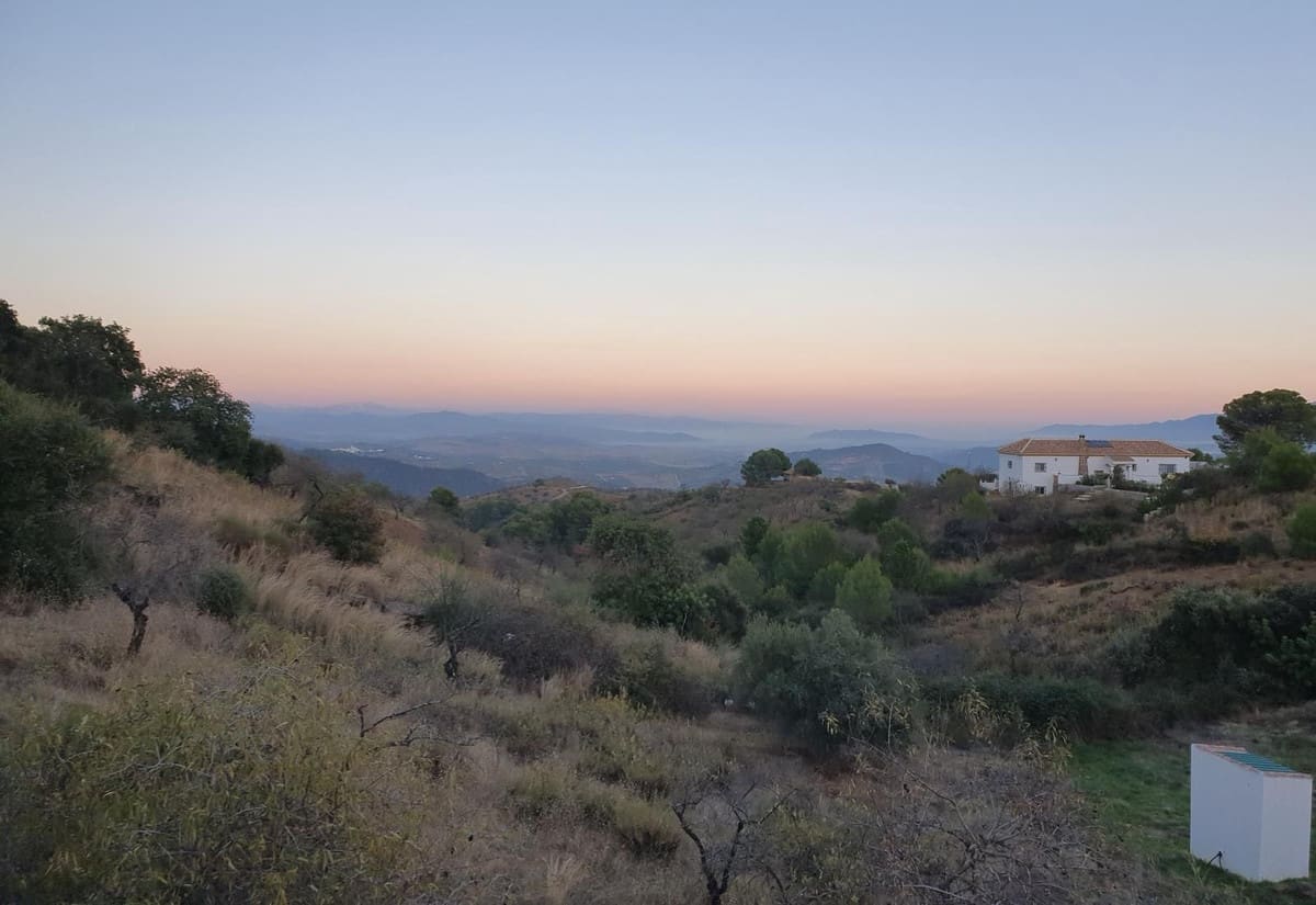 4 Zimmer Finca/Landgut zu verkaufen in Tolox mit Pool Garage - 370.000 € (Ref: 9742982)
