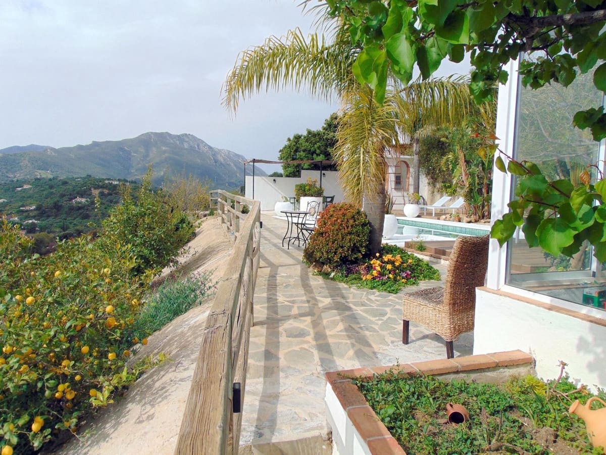 3 bedroom Finca/Country House for sale in Monda with pool garage - € 449,000 (Ref: 9750862)