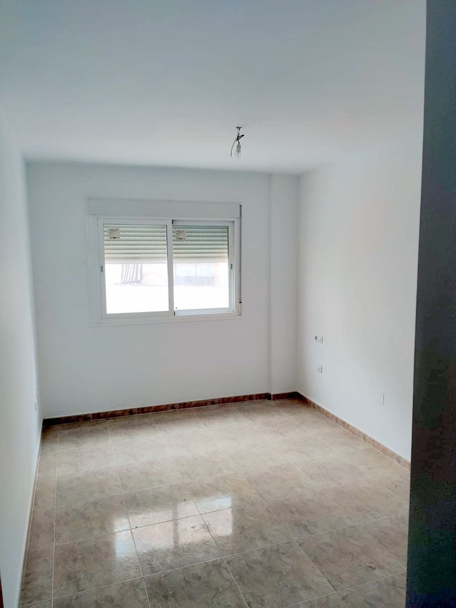 2 bedroom Apartment for sale in Tolox with garage - € 135,000 (Ref: 9770963)