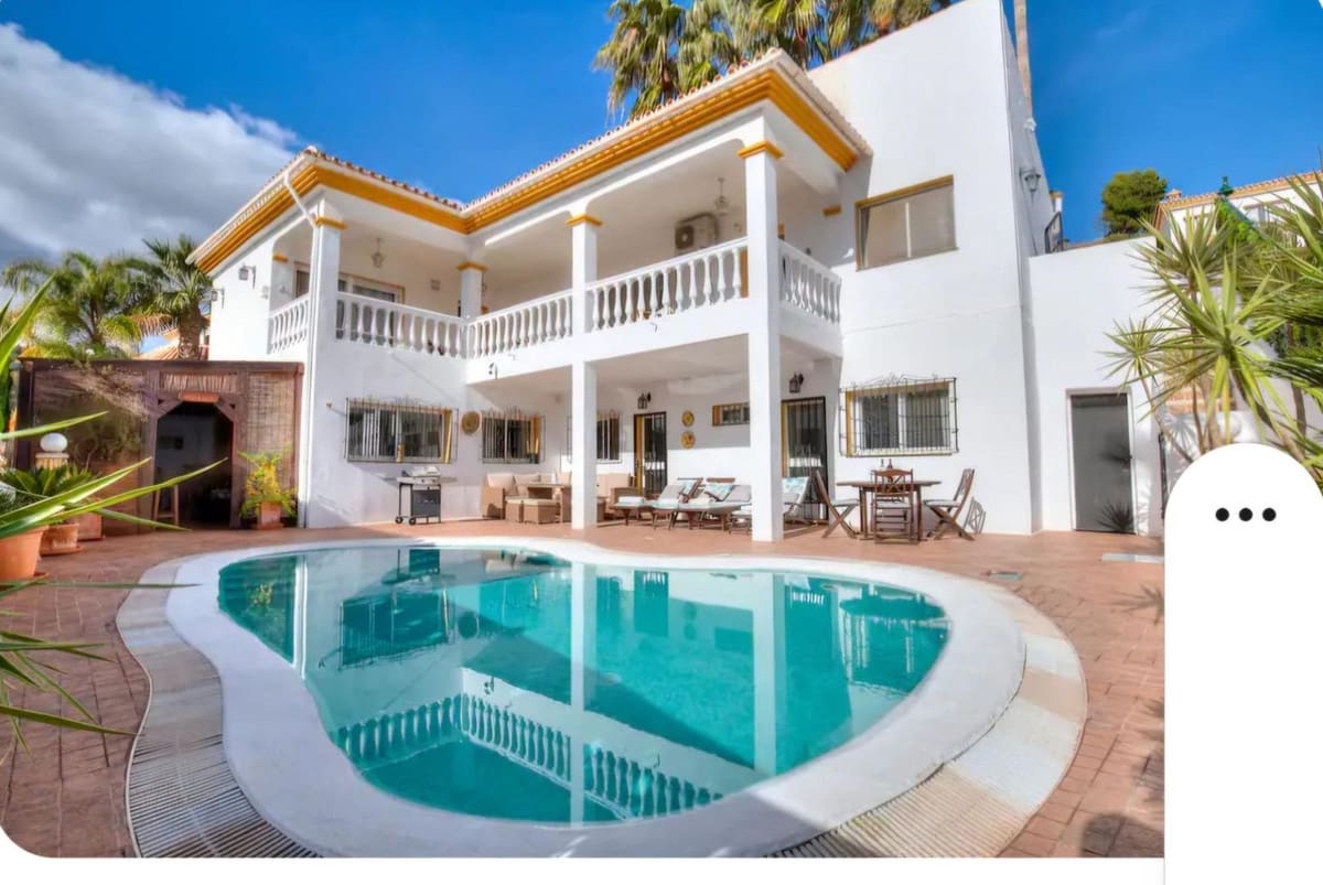 5 bedroom Villa for sale in Monda with pool garage - € 795,000 (Ref: 9830271)