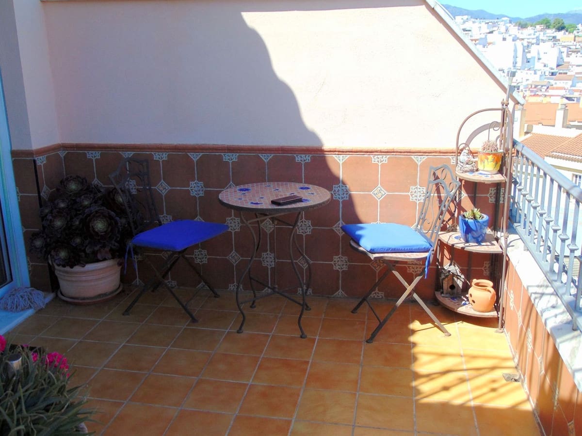 3 Zimmer Penthouse zu verkaufen in Alhaurin el Grande mit Garage - 275.000 € (Ref: 9832728)