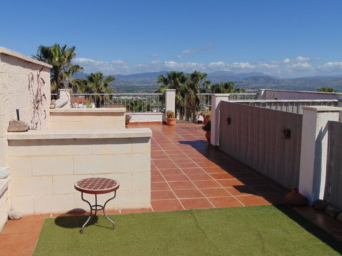 3 Zimmer Penthouse zu verkaufen in Alhaurin el Grande mit Garage - 275.000 € (Ref: 9832728)